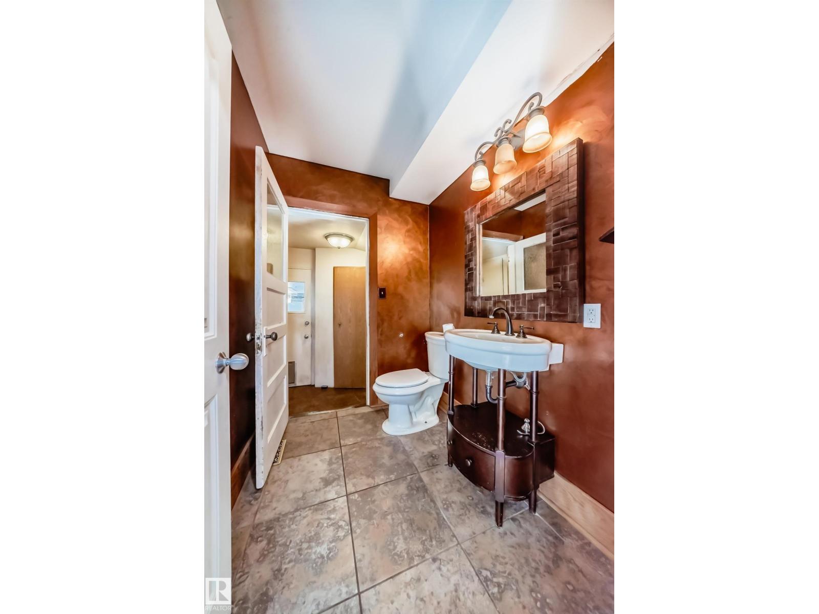 449 Jennifer Heil Wy Property Photo 21