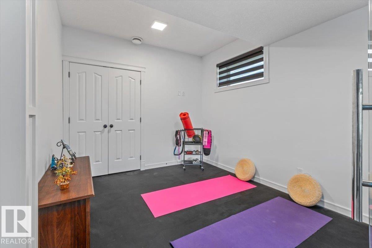 1242 Starling Dr Nw Property Photo 45