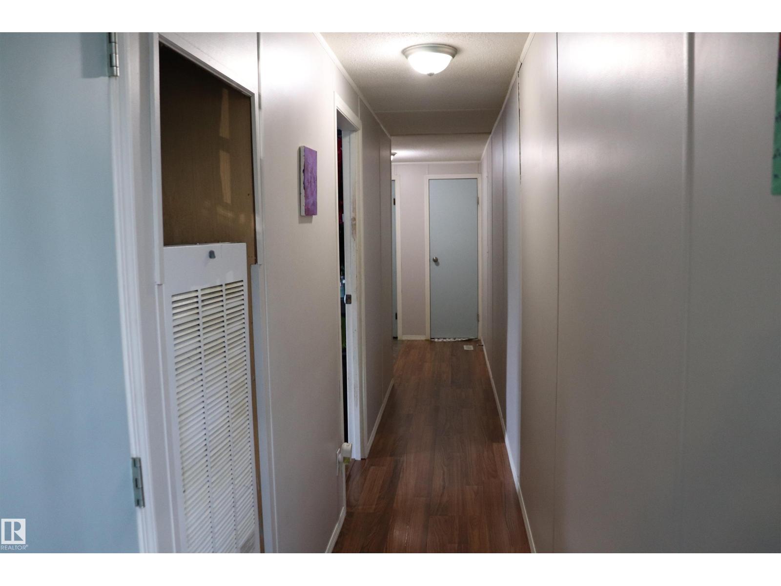 #54 4202 45 St Property Photo 5
