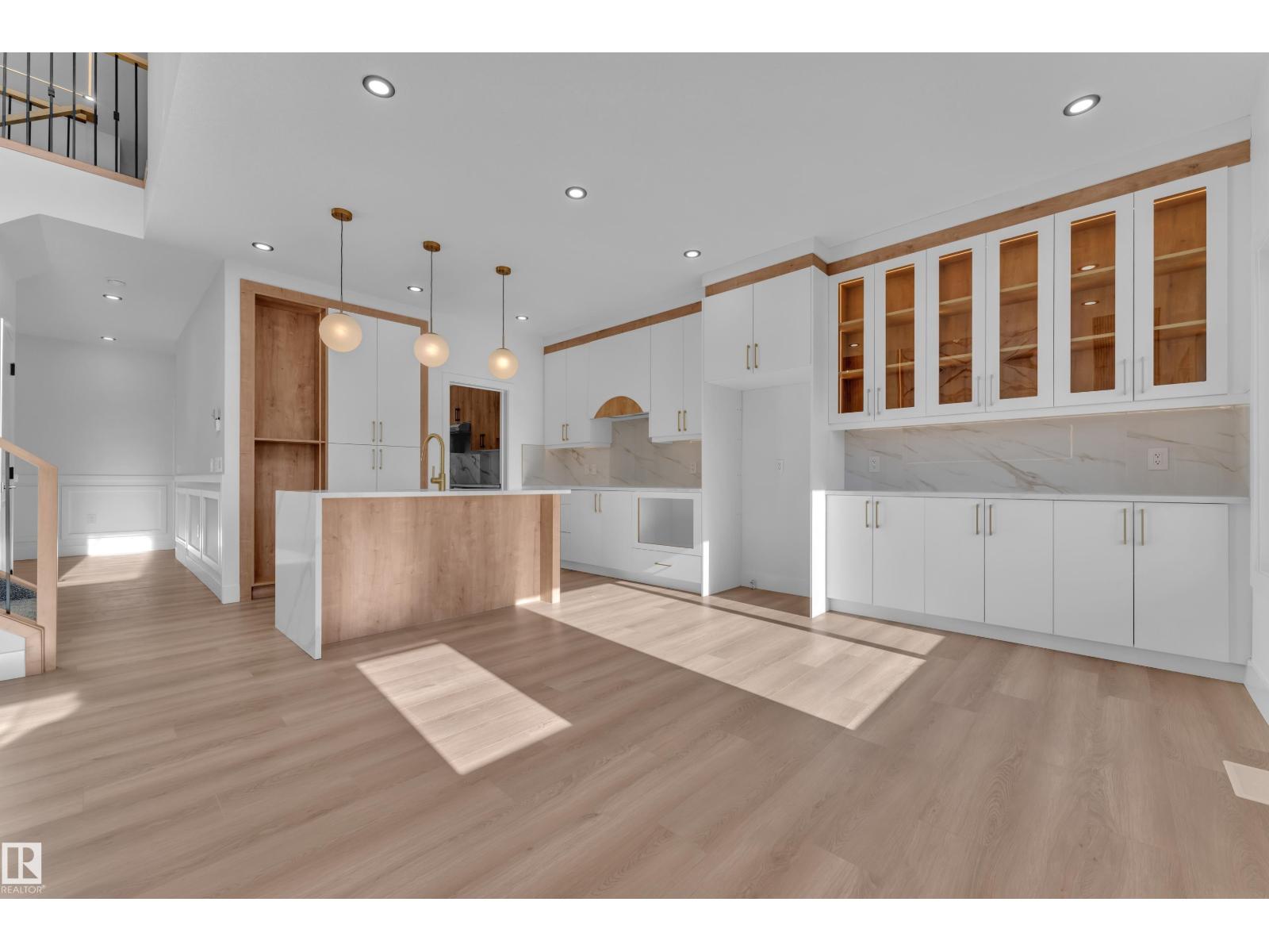 382 Linden Lo Property Photo 14
