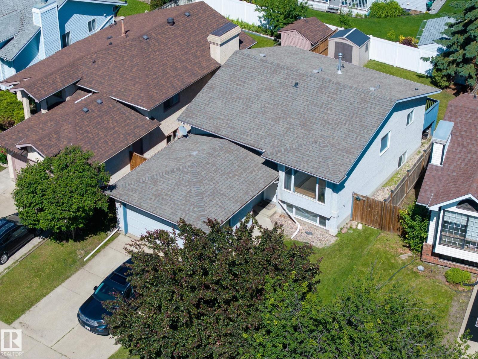 337 Pearson CR NW