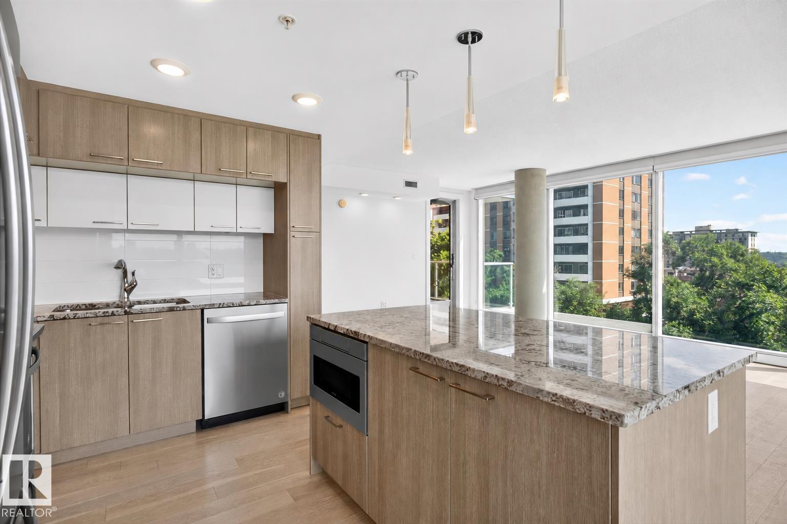 #605 9720 106 St Nw Property Photo 16