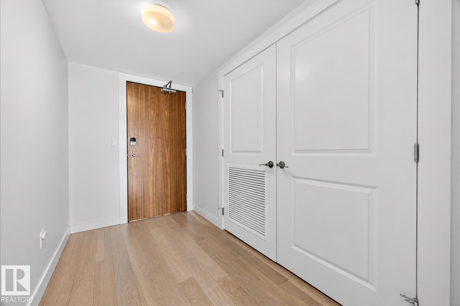 #605 9720 106 St Nw Property Photo 25