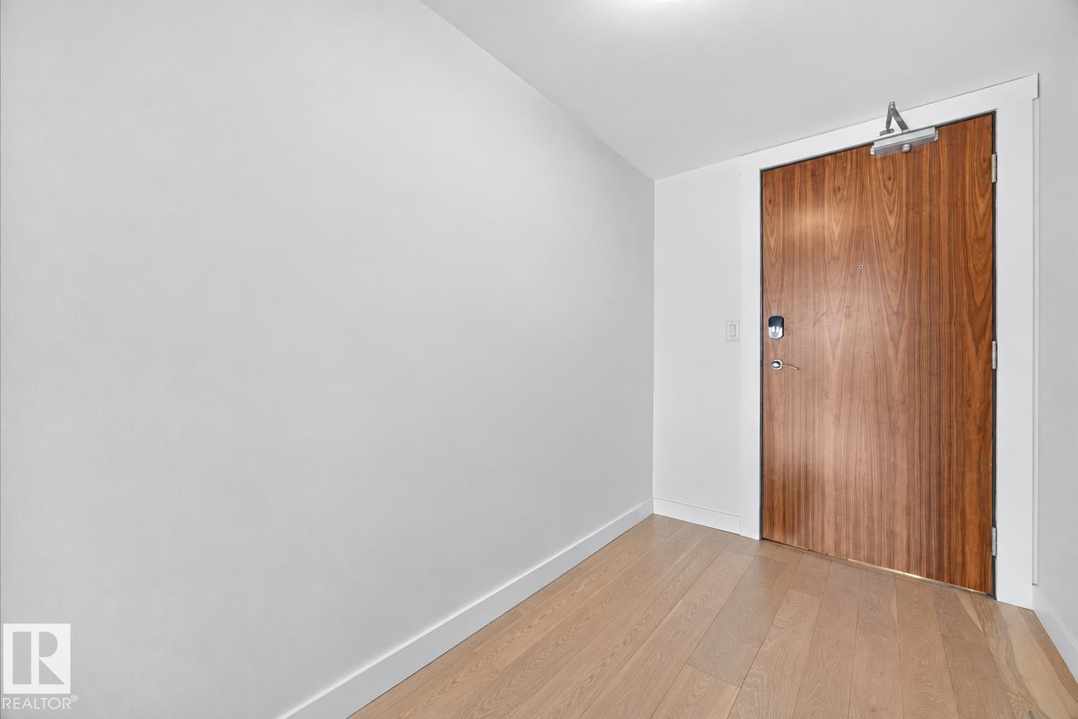 #605 9720 106 St Nw Property Photo 26