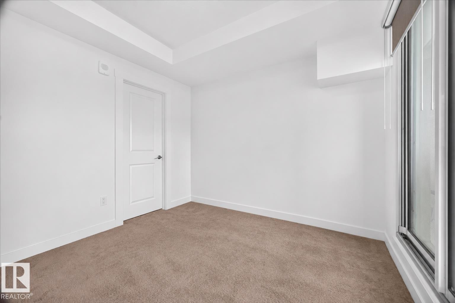 #605 9720 106 St Nw Property Photo 34