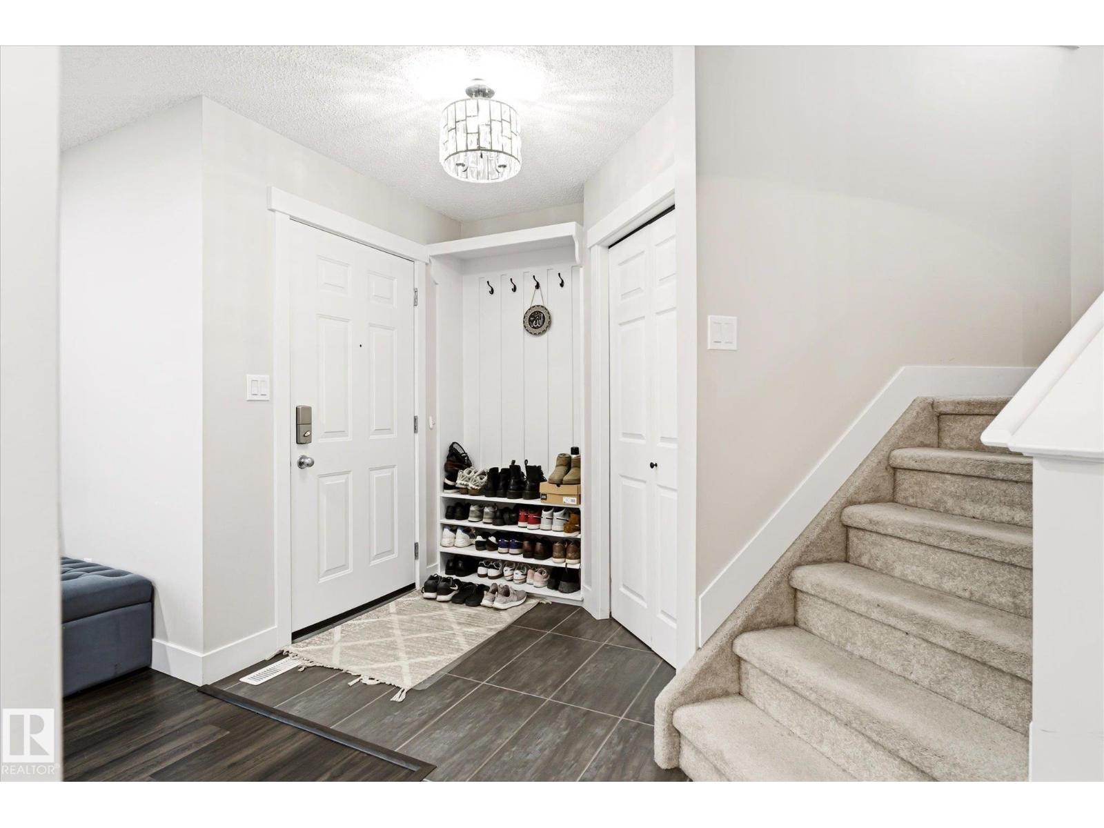 4317 152 Av Nw Property Photo 8