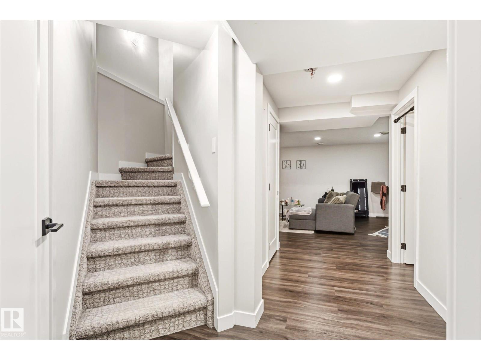 4317 152 Av Nw Property Photo 32
