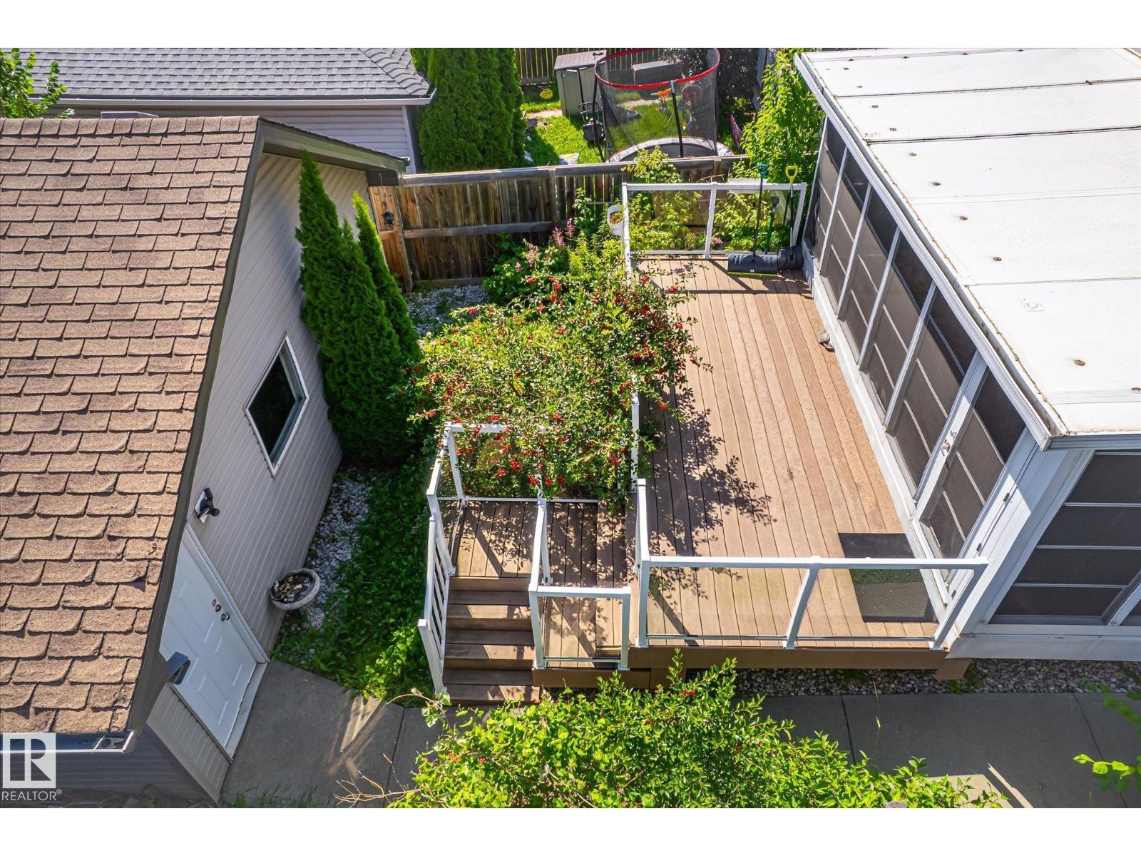 4317 152 Av Nw Property Photo 42