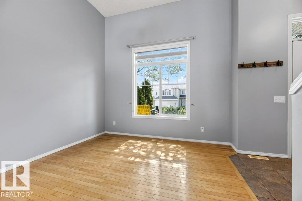 #7 8304 11 Av Sw Property Photo 12