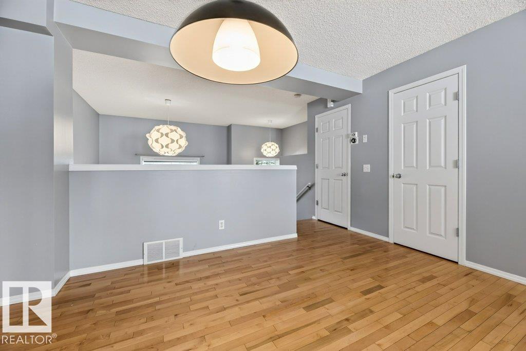 #7 8304 11 Av Sw Property Photo 14