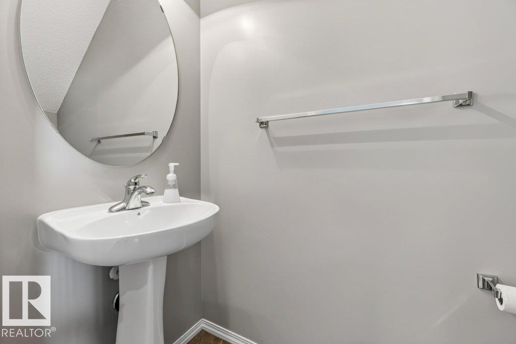 #7 8304 11 Av Sw Property Photo 15
