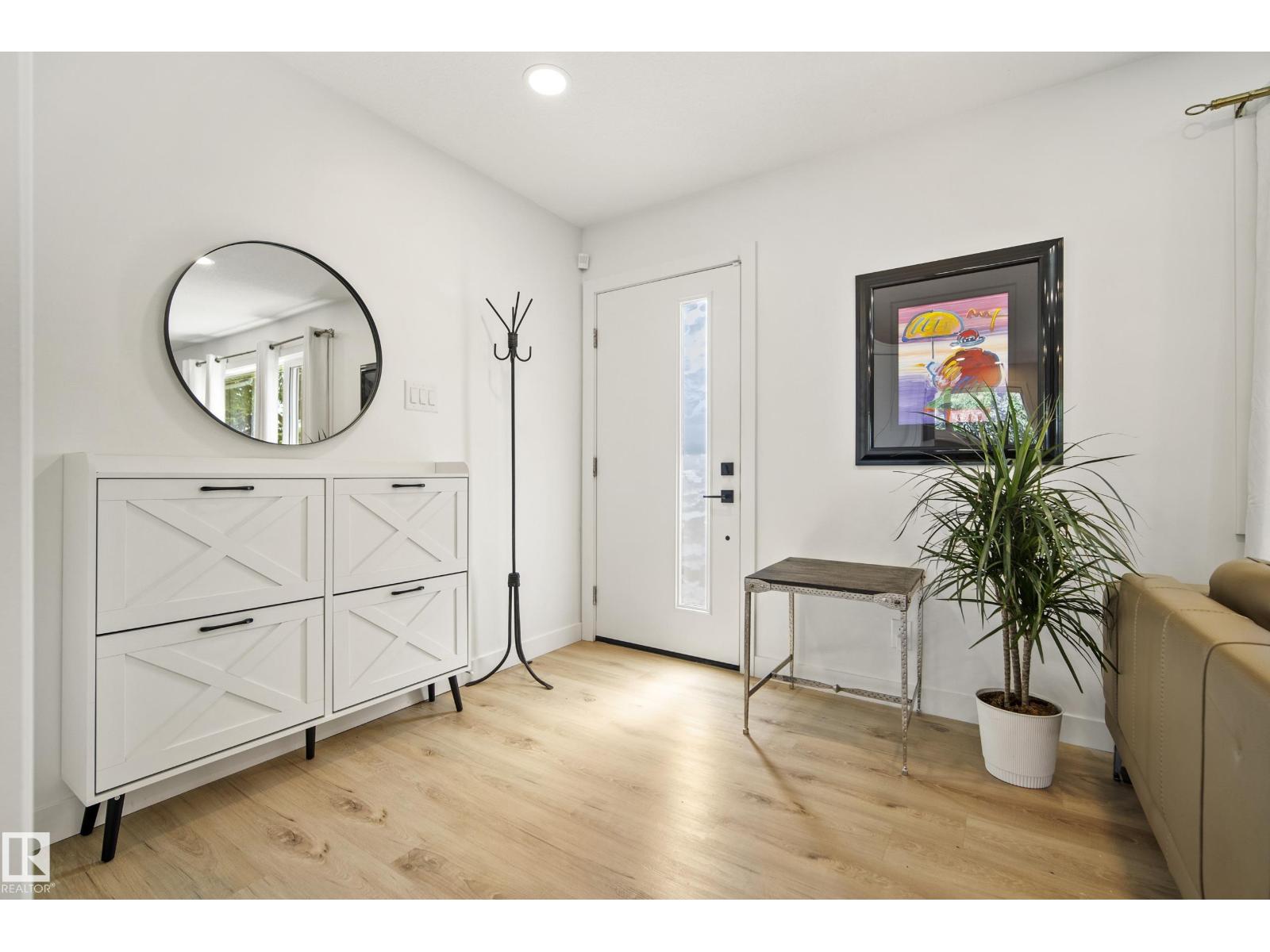 14616 88 Av Nw Property Photo 3