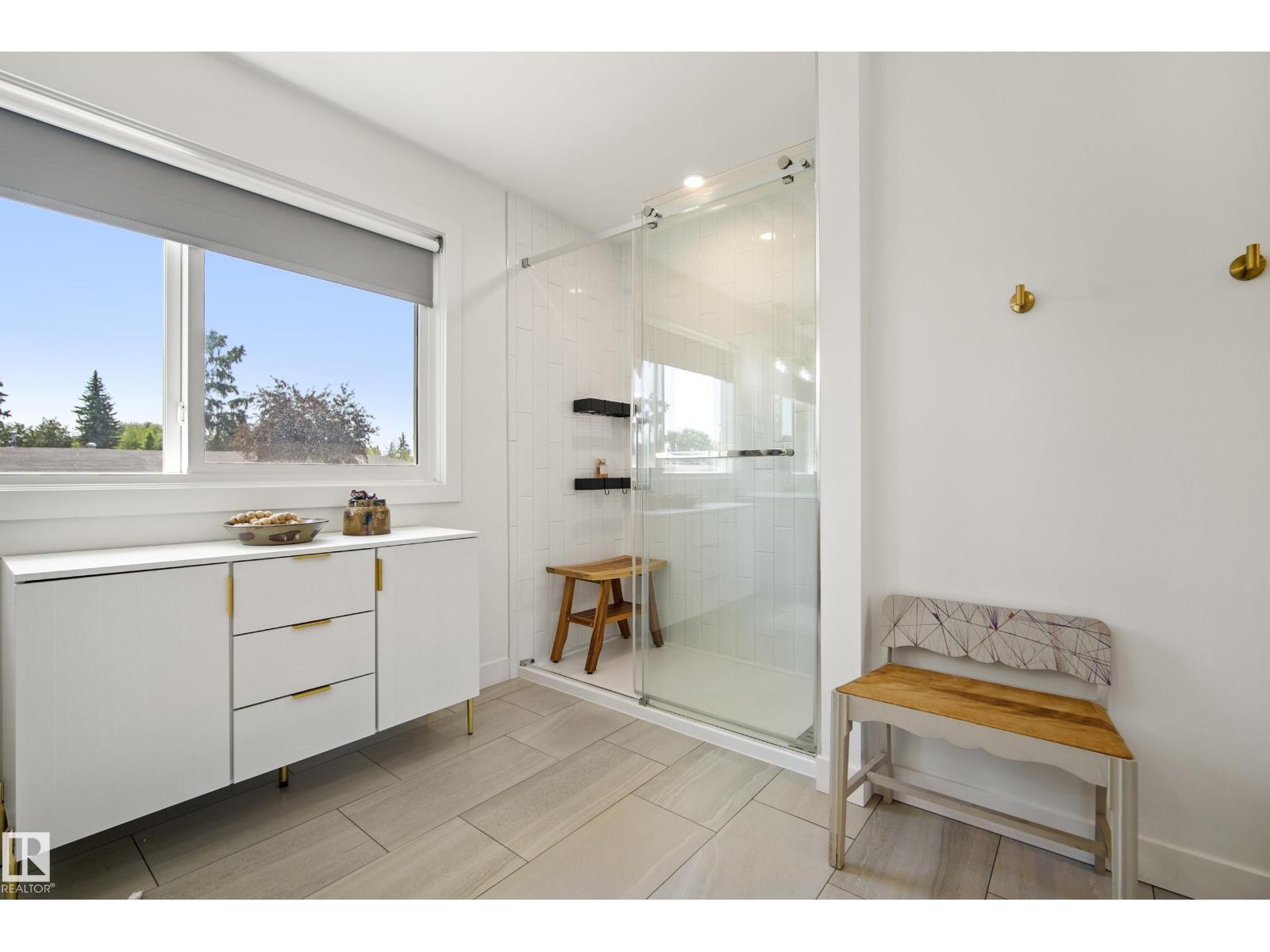 14616 88 Av Nw Property Photo 21