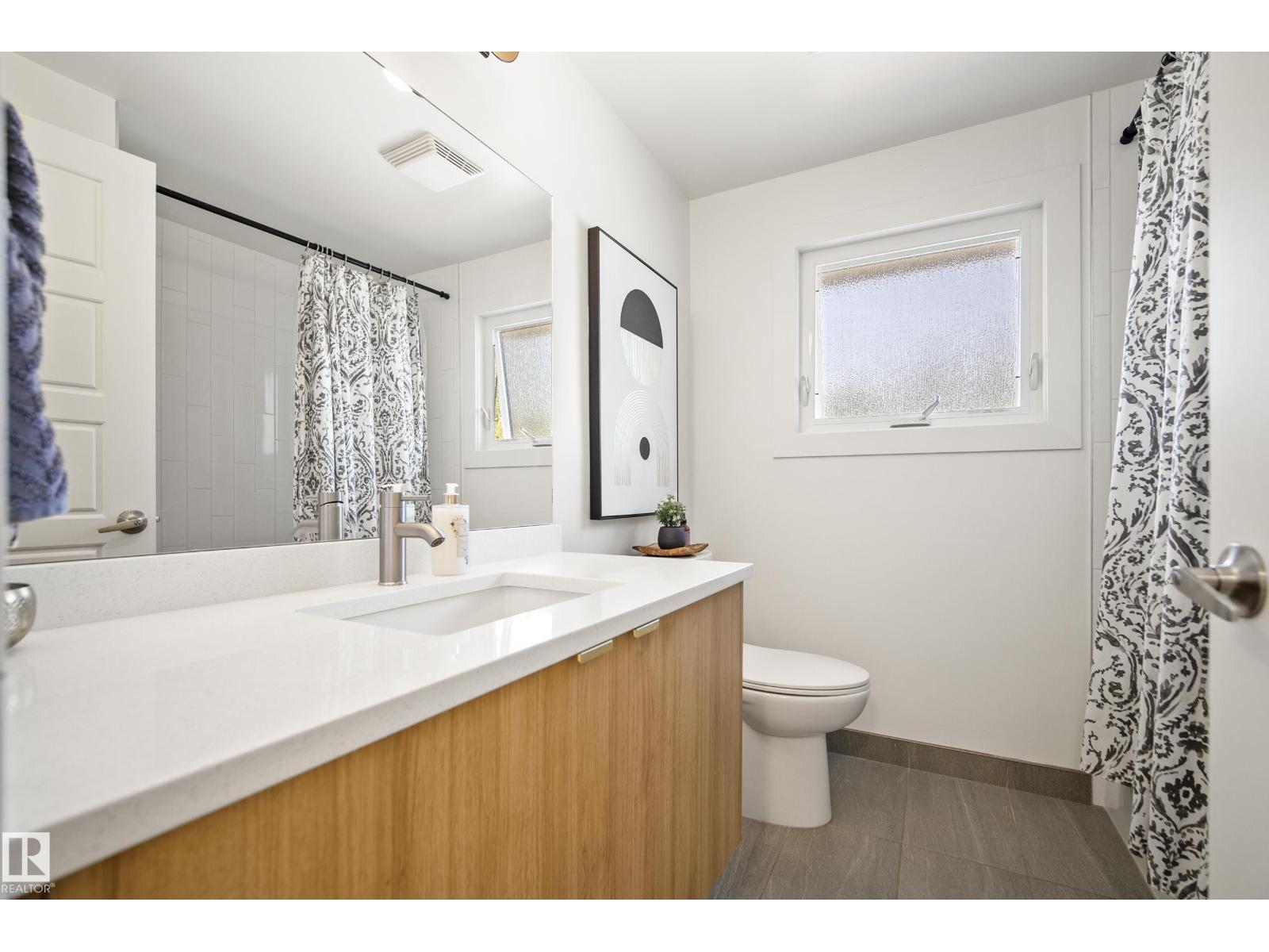 14616 88 Av Nw Property Photo 24