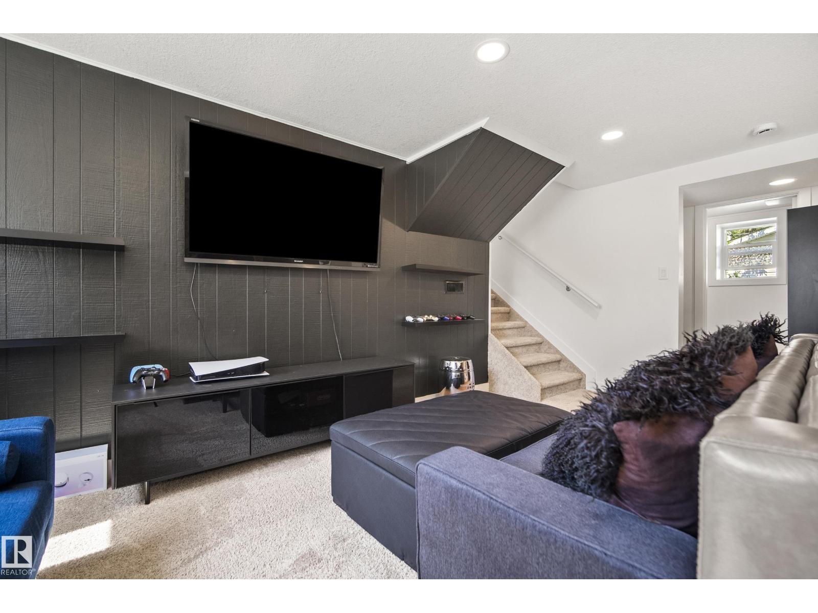 14616 88 Av Nw Property Photo 25