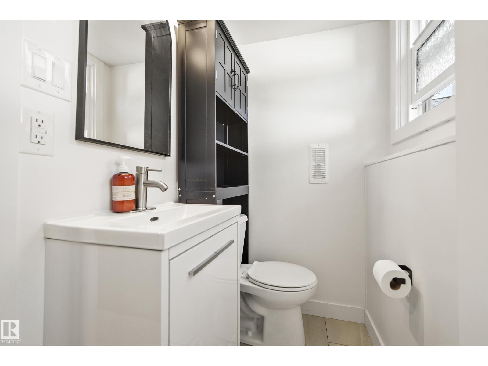 14616 88 Av Nw Property Photo 35