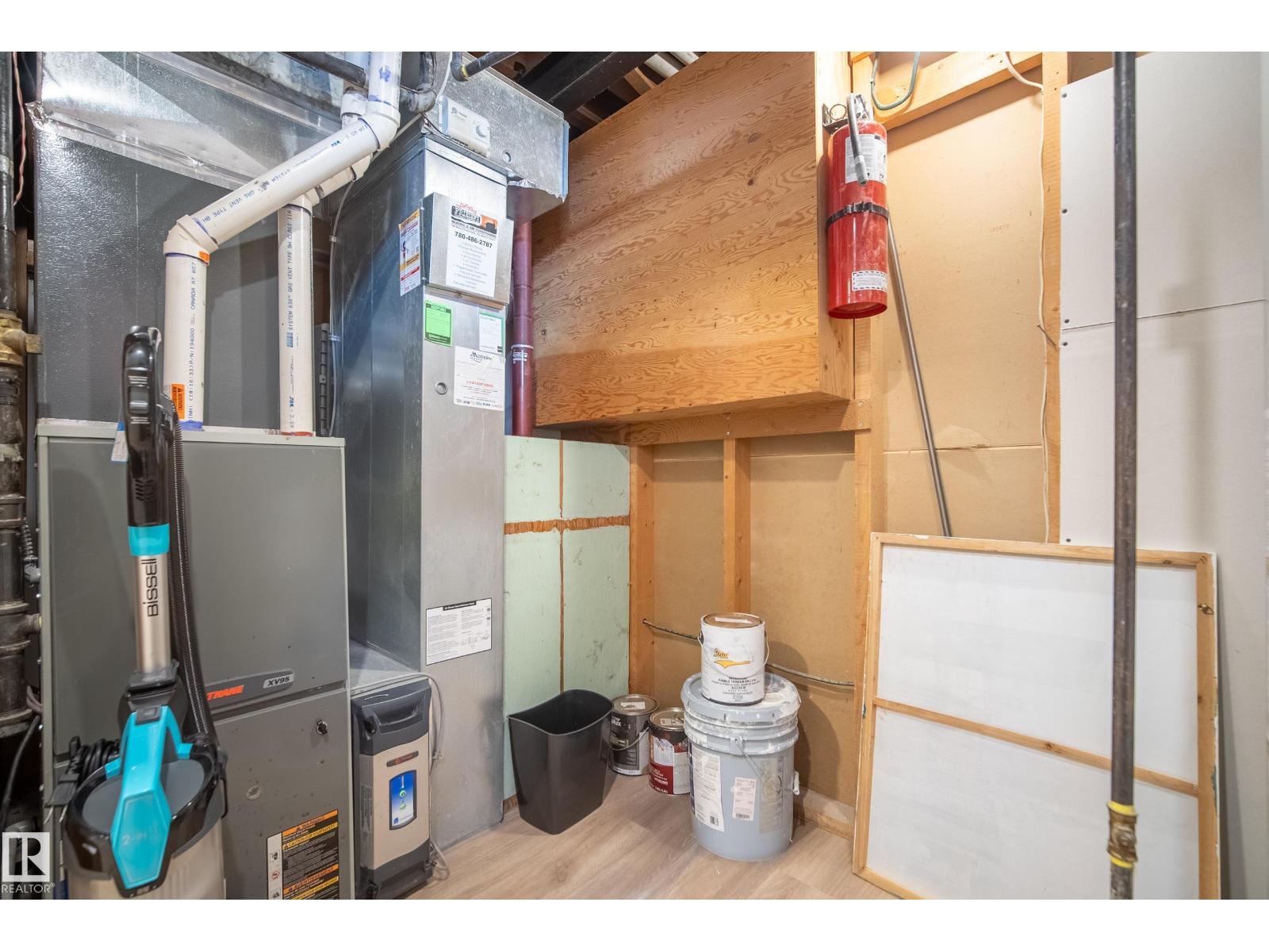 14616 88 Av Nw Property Photo 41