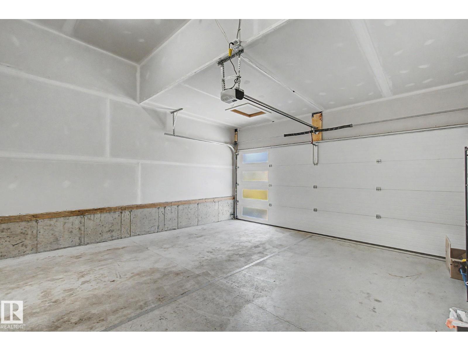 311 29 St Sw Sw Property Photo 44