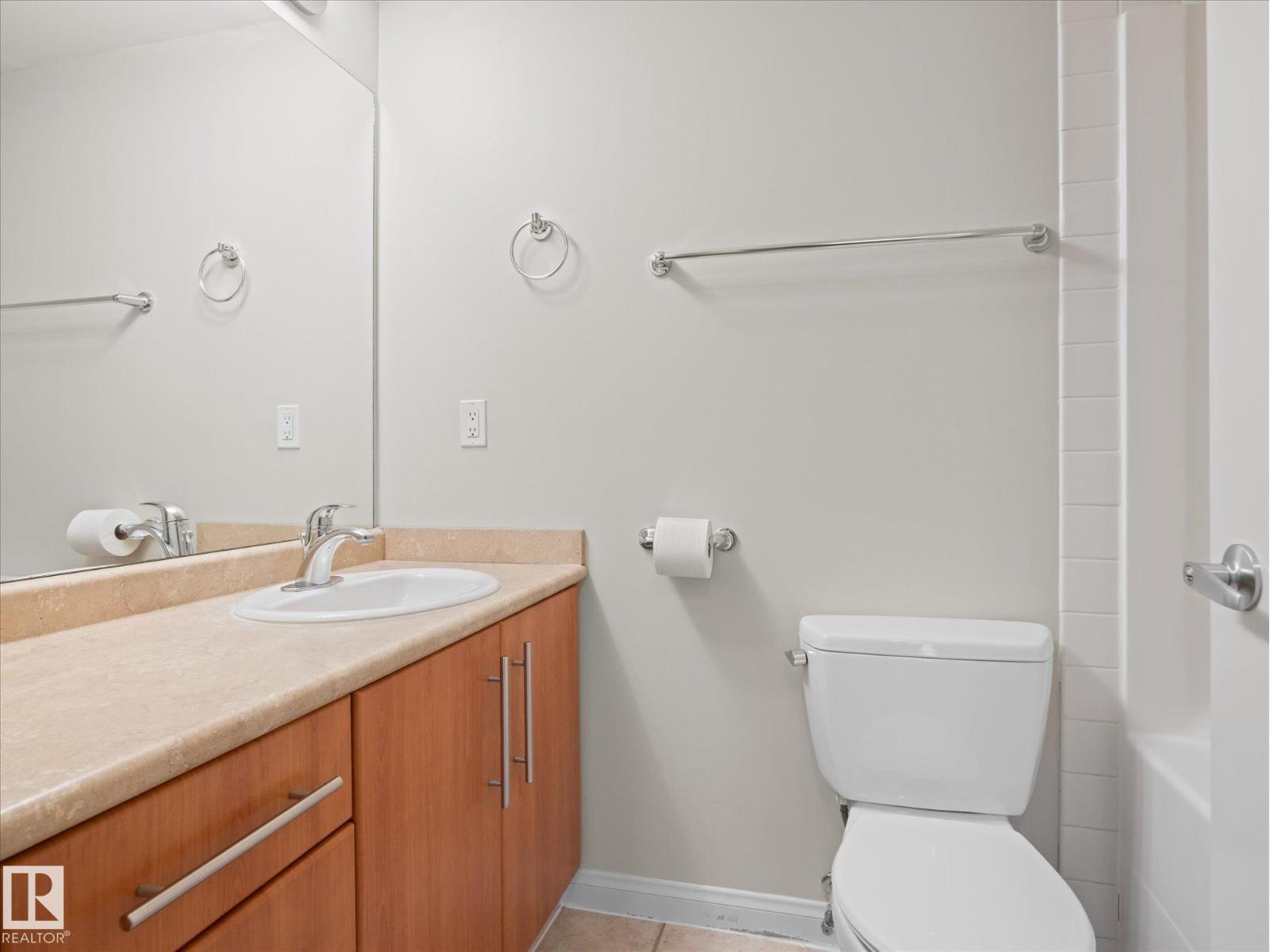 #707 9819 104 St Nw Property Photo 19