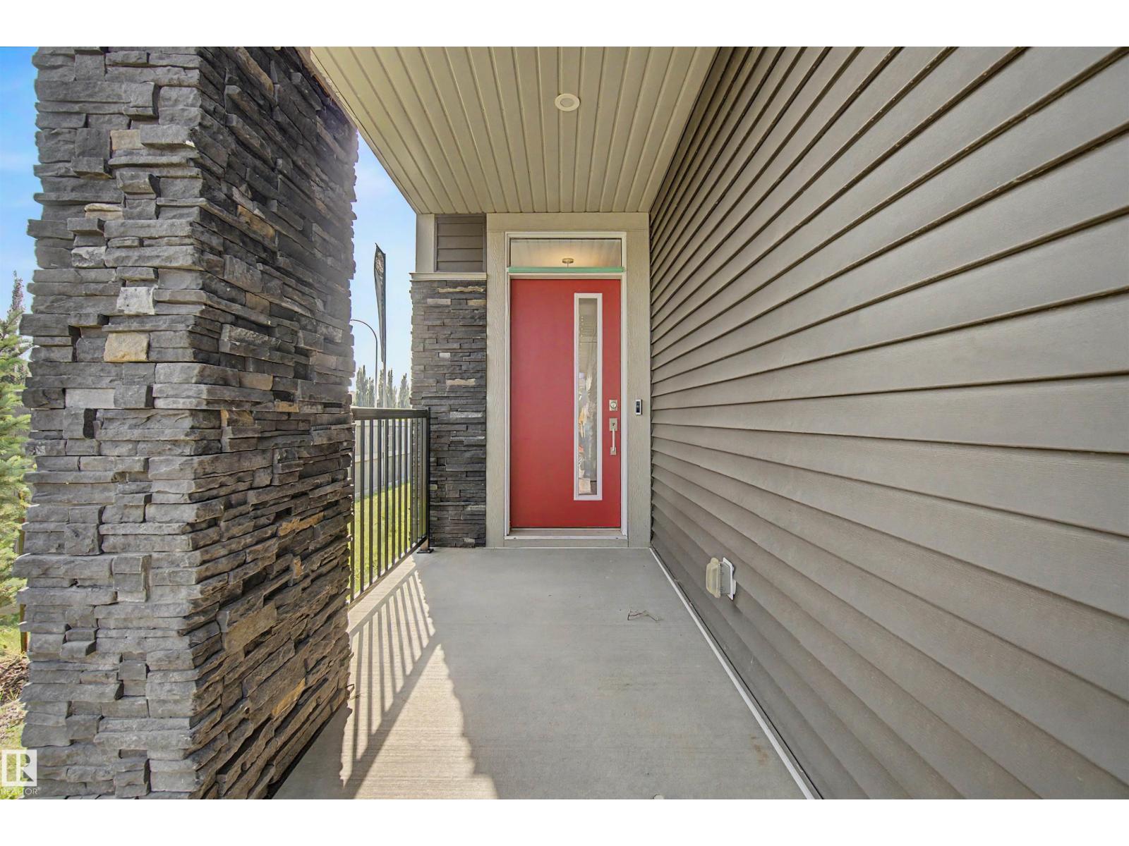 2 Nouveau Dr Property Photo 5