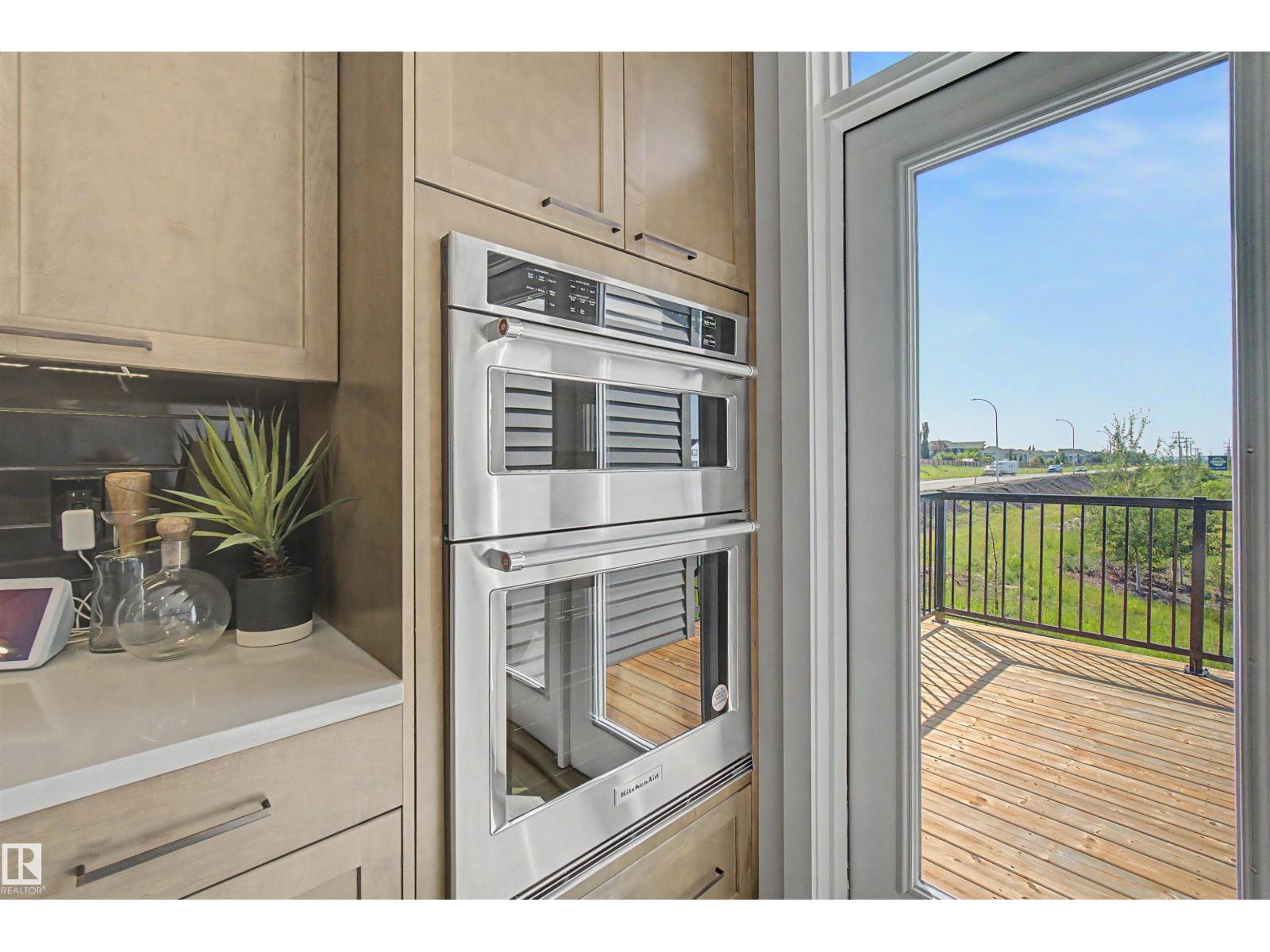 2 Nouveau Dr Property Photo 11
