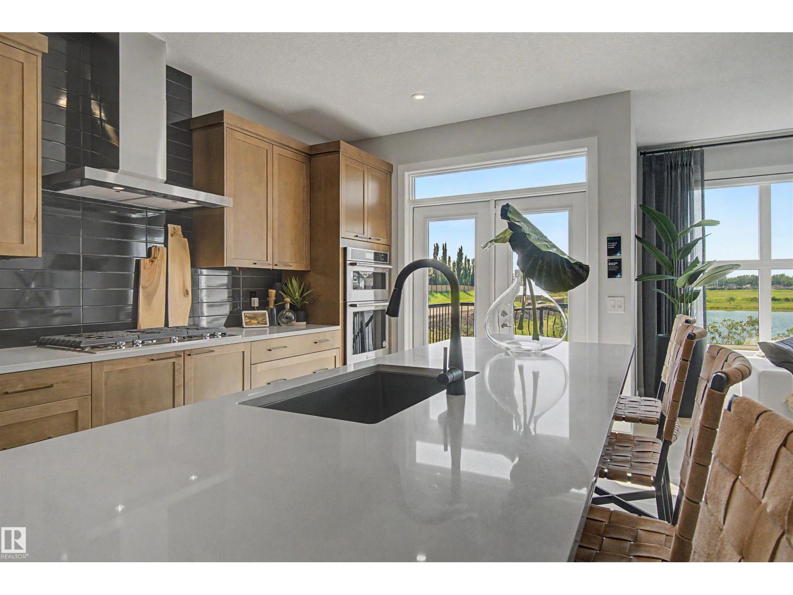 2 Nouveau Dr Property Photo 14