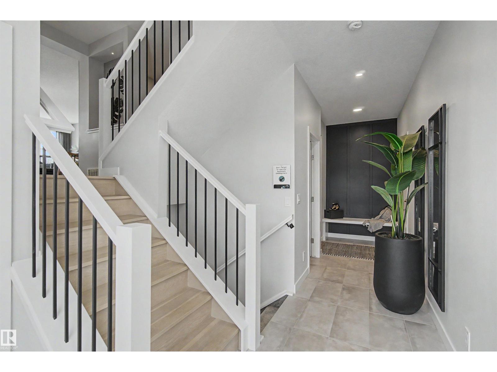 2 Nouveau Dr Property Photo 28
