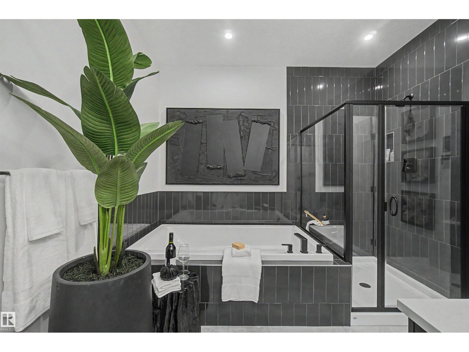2 Nouveau Dr Property Photo 39