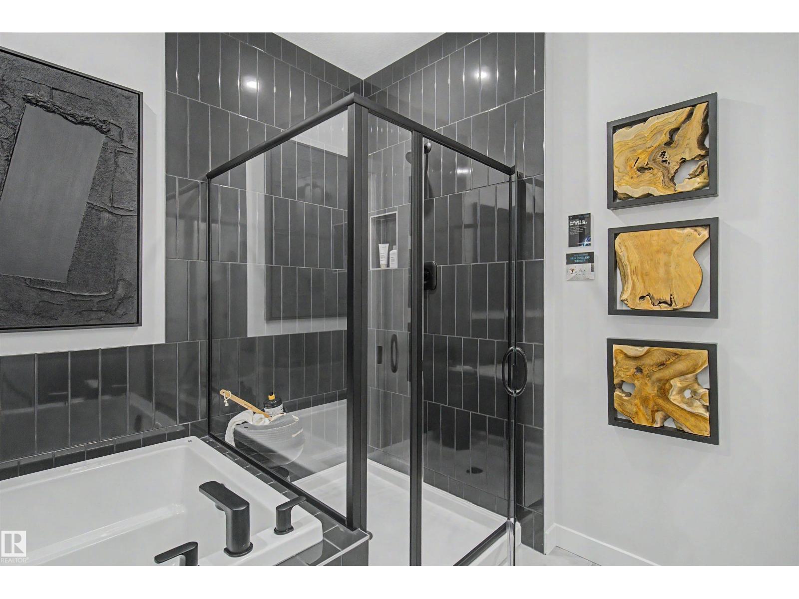 2 Nouveau Dr Property Photo 40