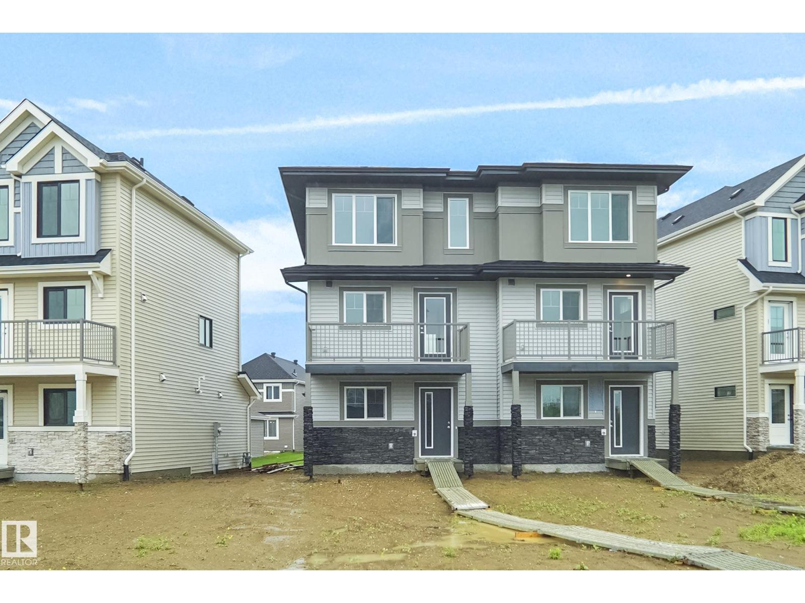 625 176 Av Ne Property Photo 1