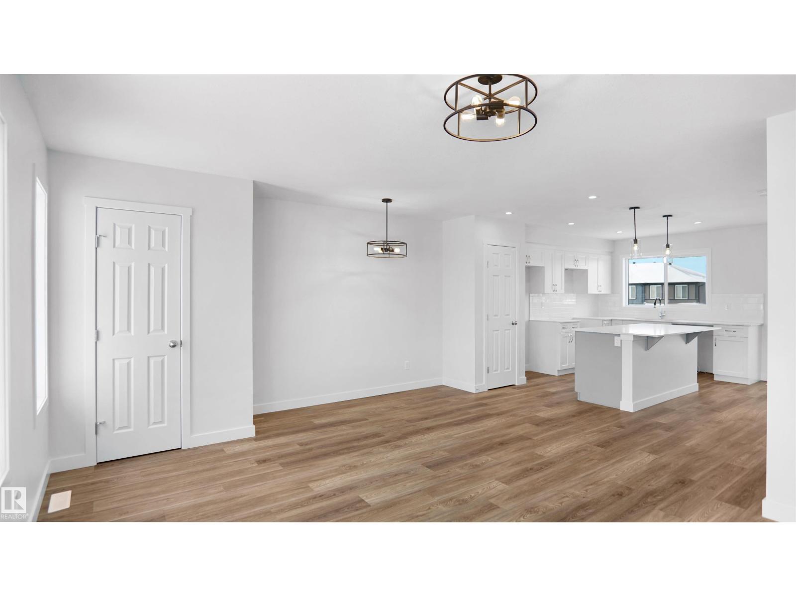 625 176 Av Ne Property Photo 7