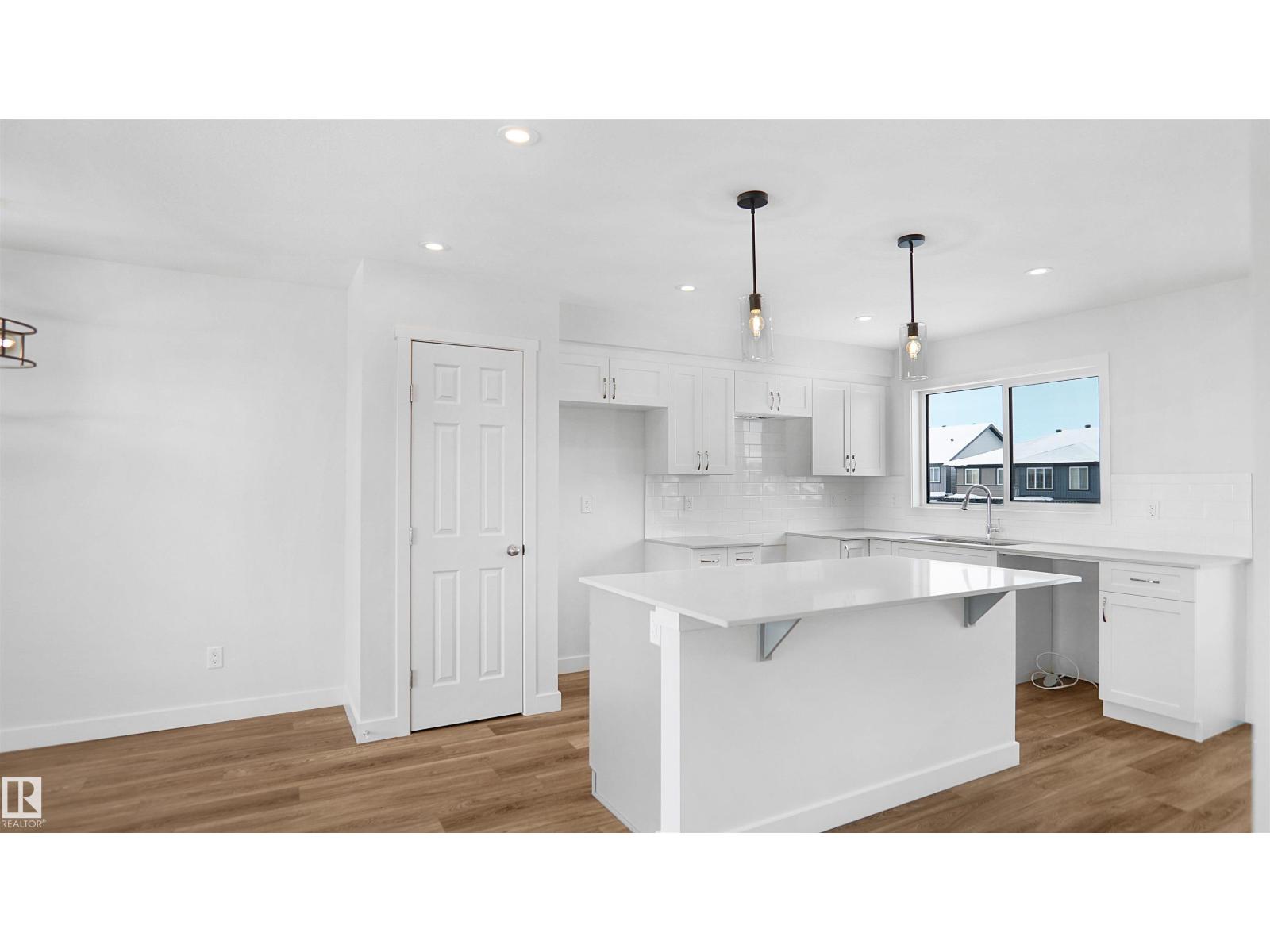 625 176 Av Ne Property Photo 9