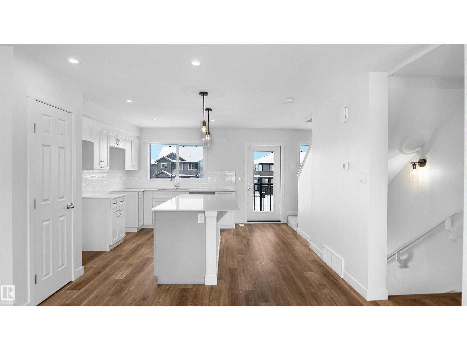 625 176 Av Ne Property Photo 10