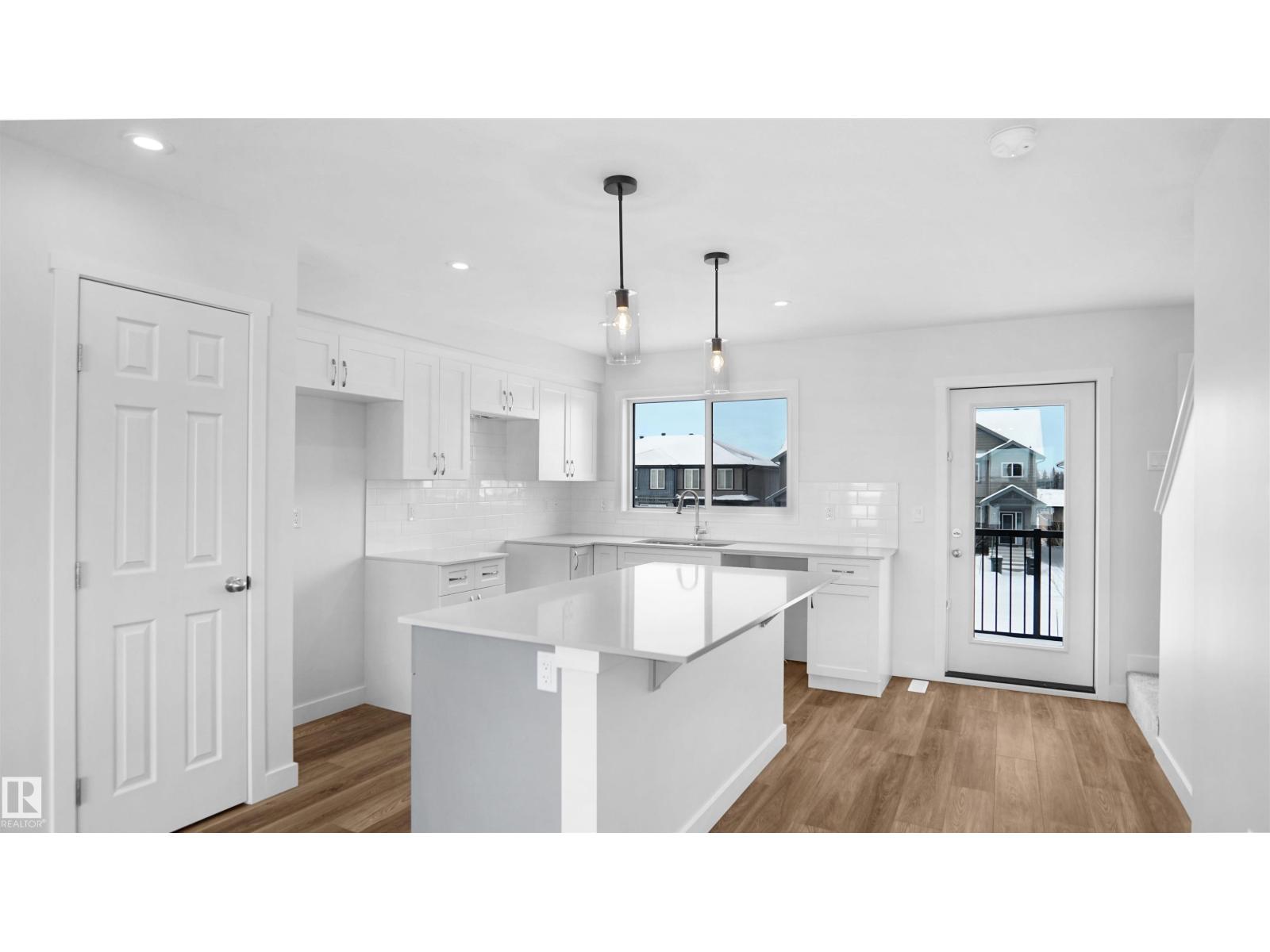 625 176 Av Ne Property Photo 11