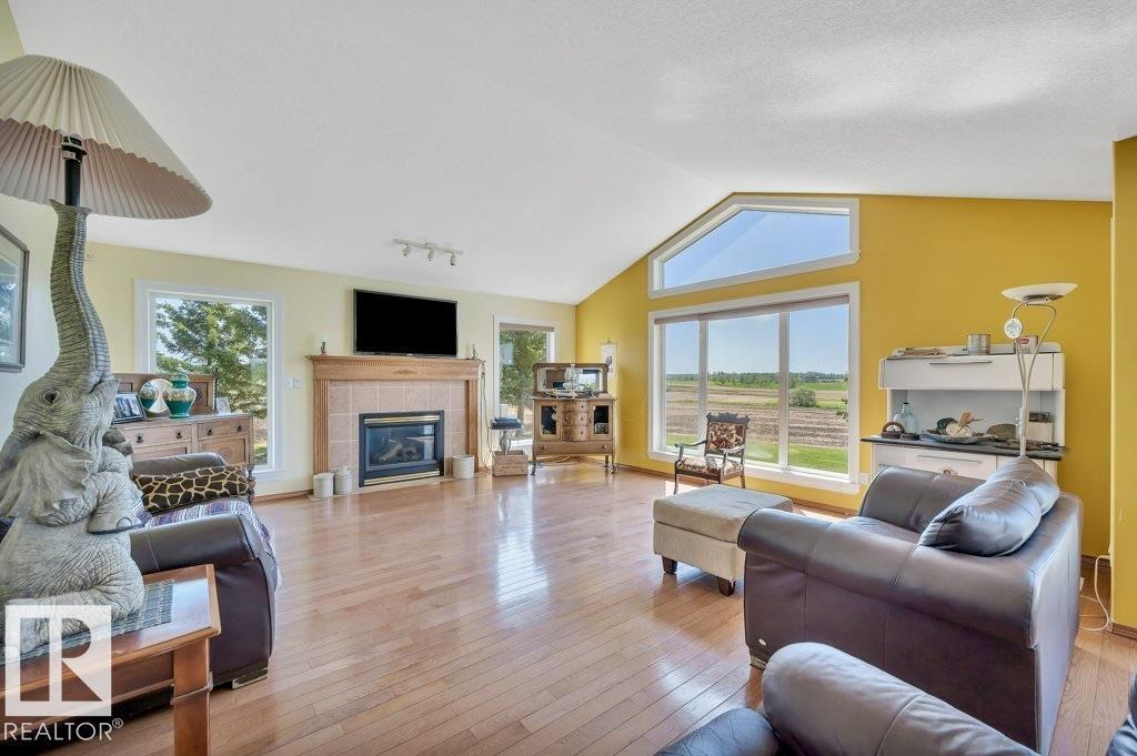 51111 Rr 233 Property Photo 21
