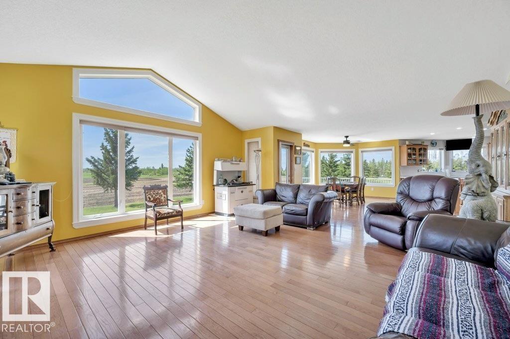 51111 Rr 233 Property Photo 24