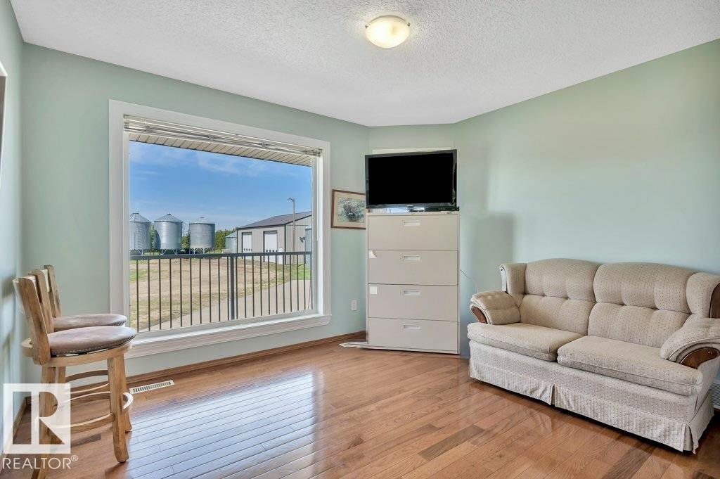 51111 Rr 233 Property Photo 31