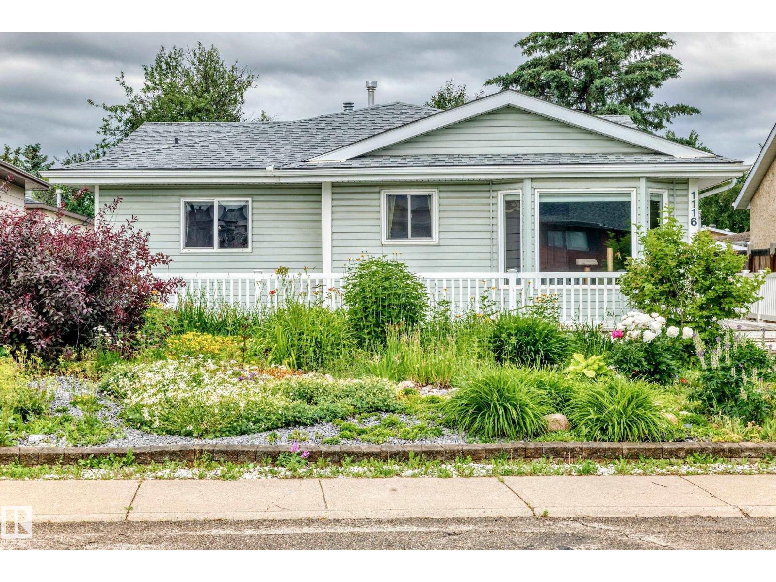 1116 39 St Nw Property Photo 1
