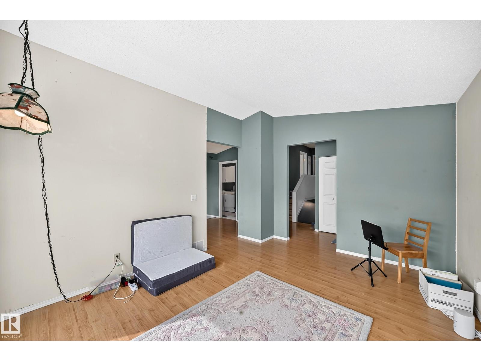1116 39 St Nw Property Photo 7