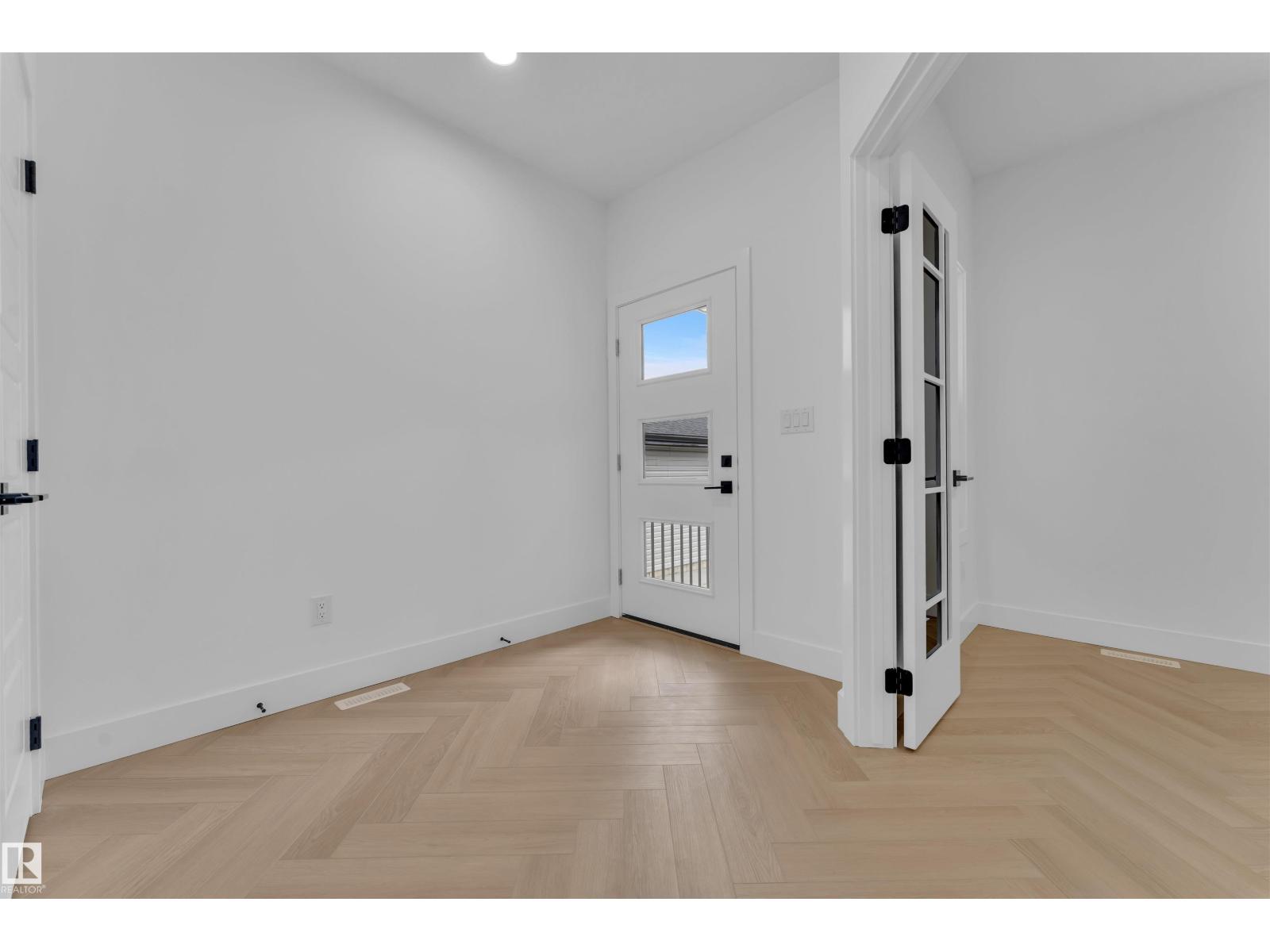 12 Dalquist Ba Property Photo 6