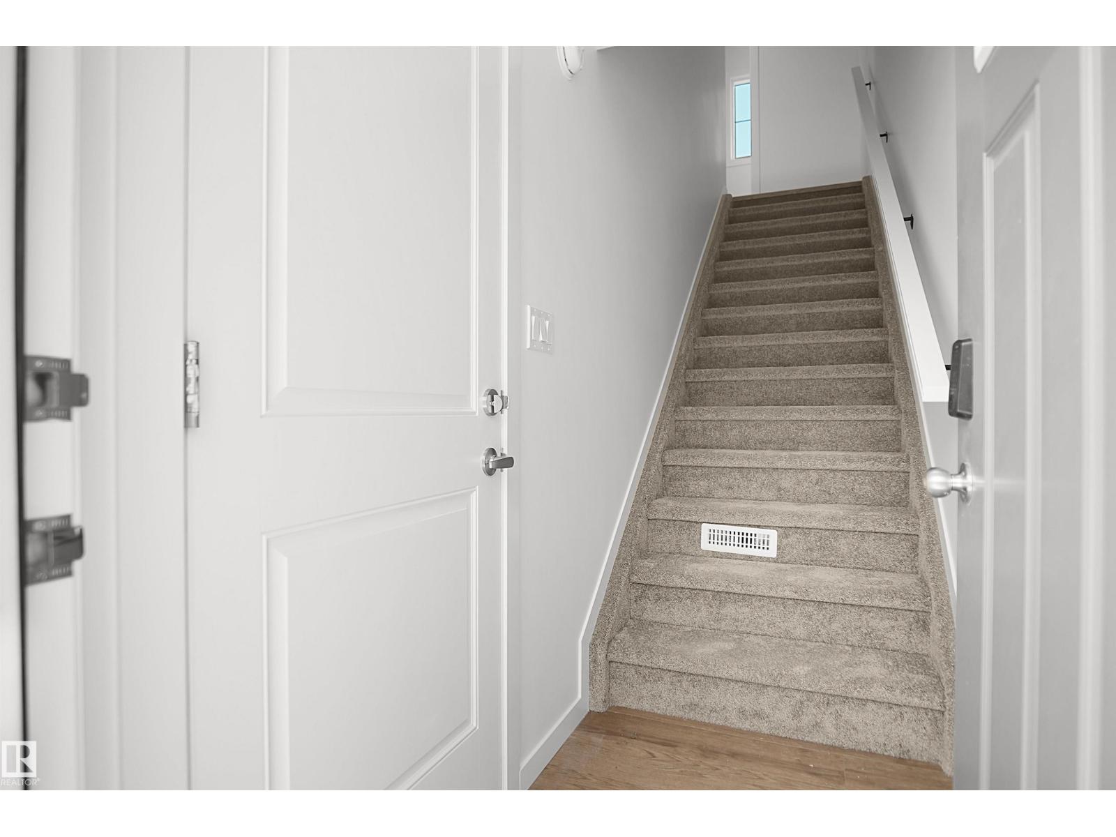 #67 17319 5 St Ne Property Photo 4