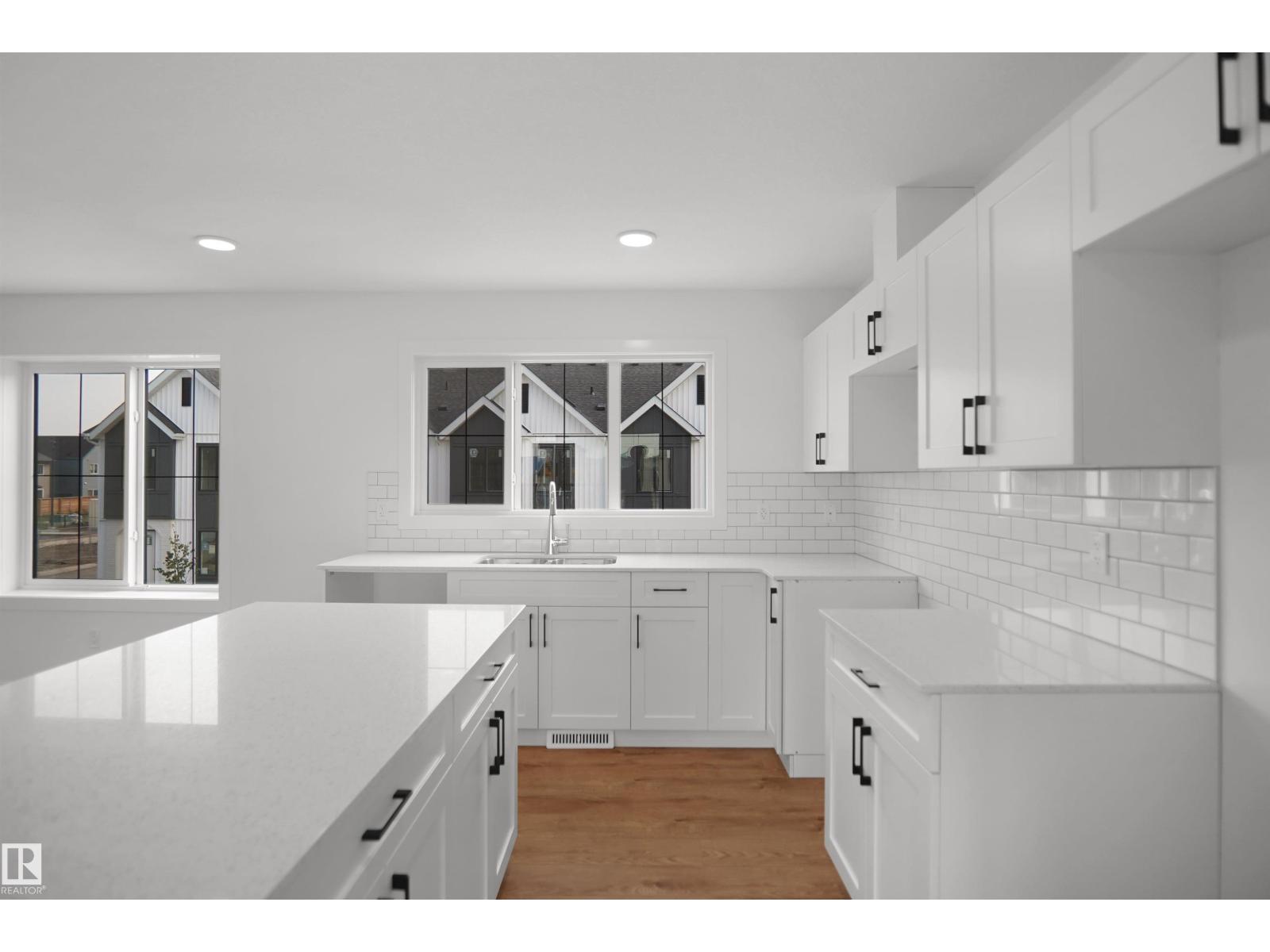 #67 17319 5 St Ne Property Photo 11