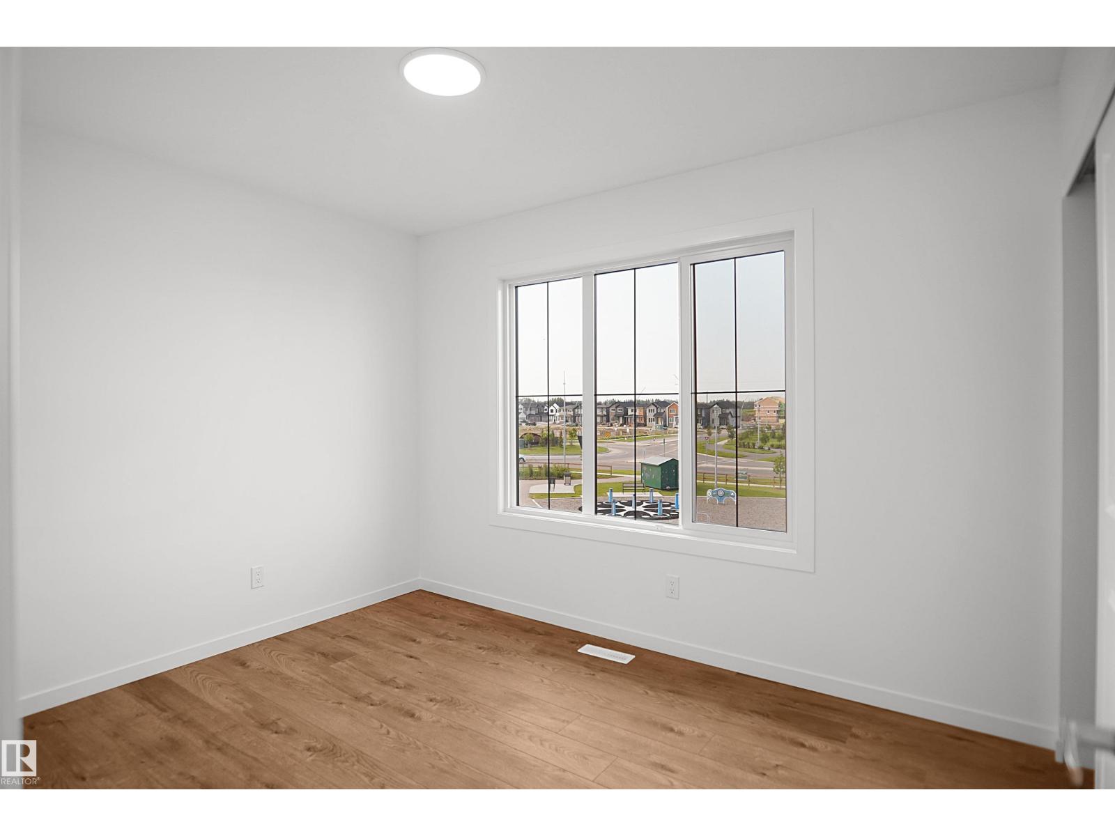#67 17319 5 St Ne Property Photo 19