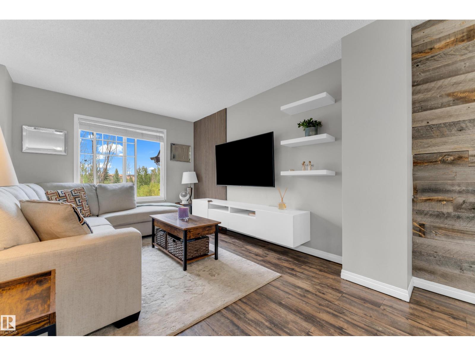 #45 1030 CHAPPELLE BV SW
