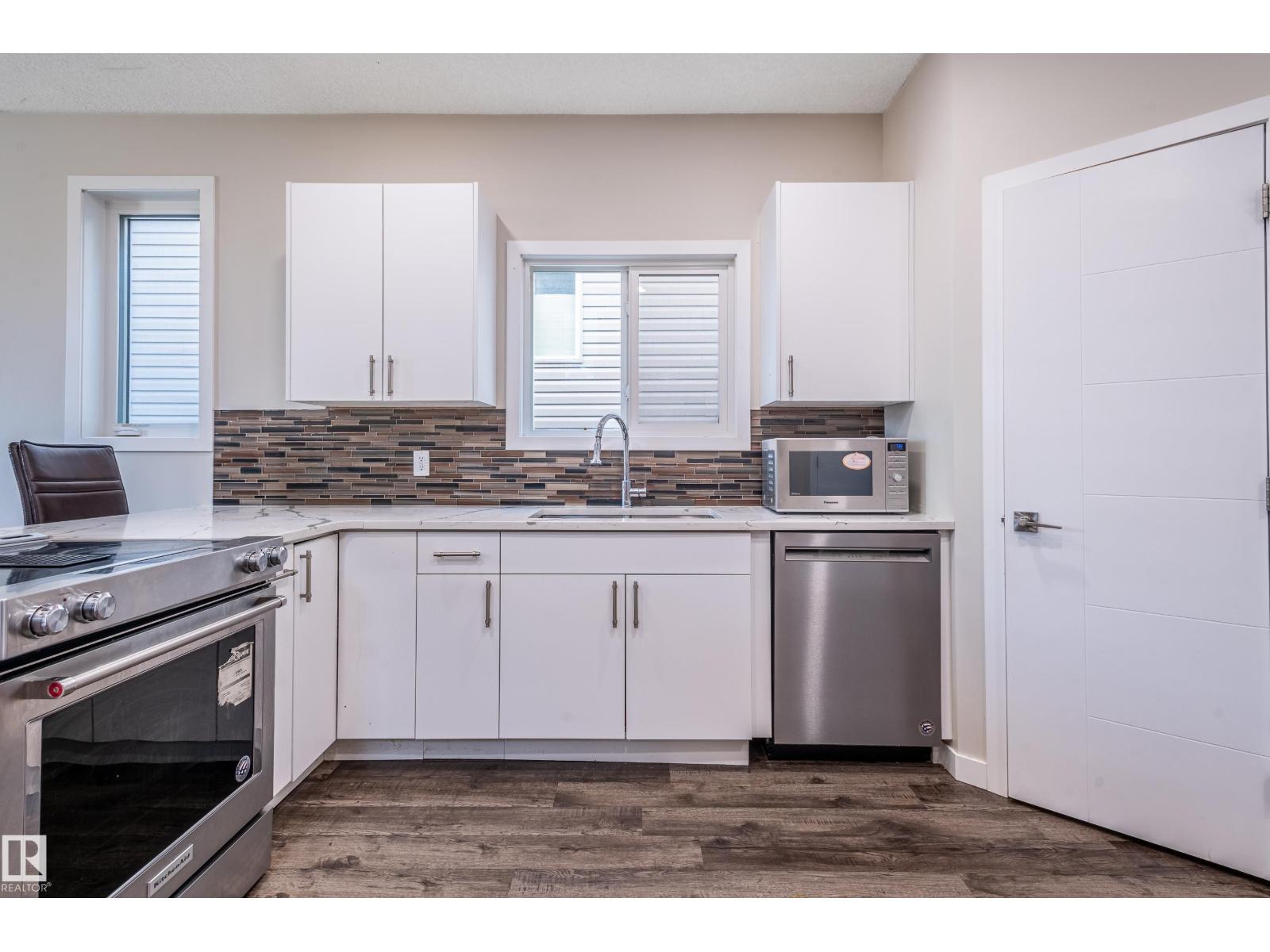 15928 100 Av Nw Property Photo 10