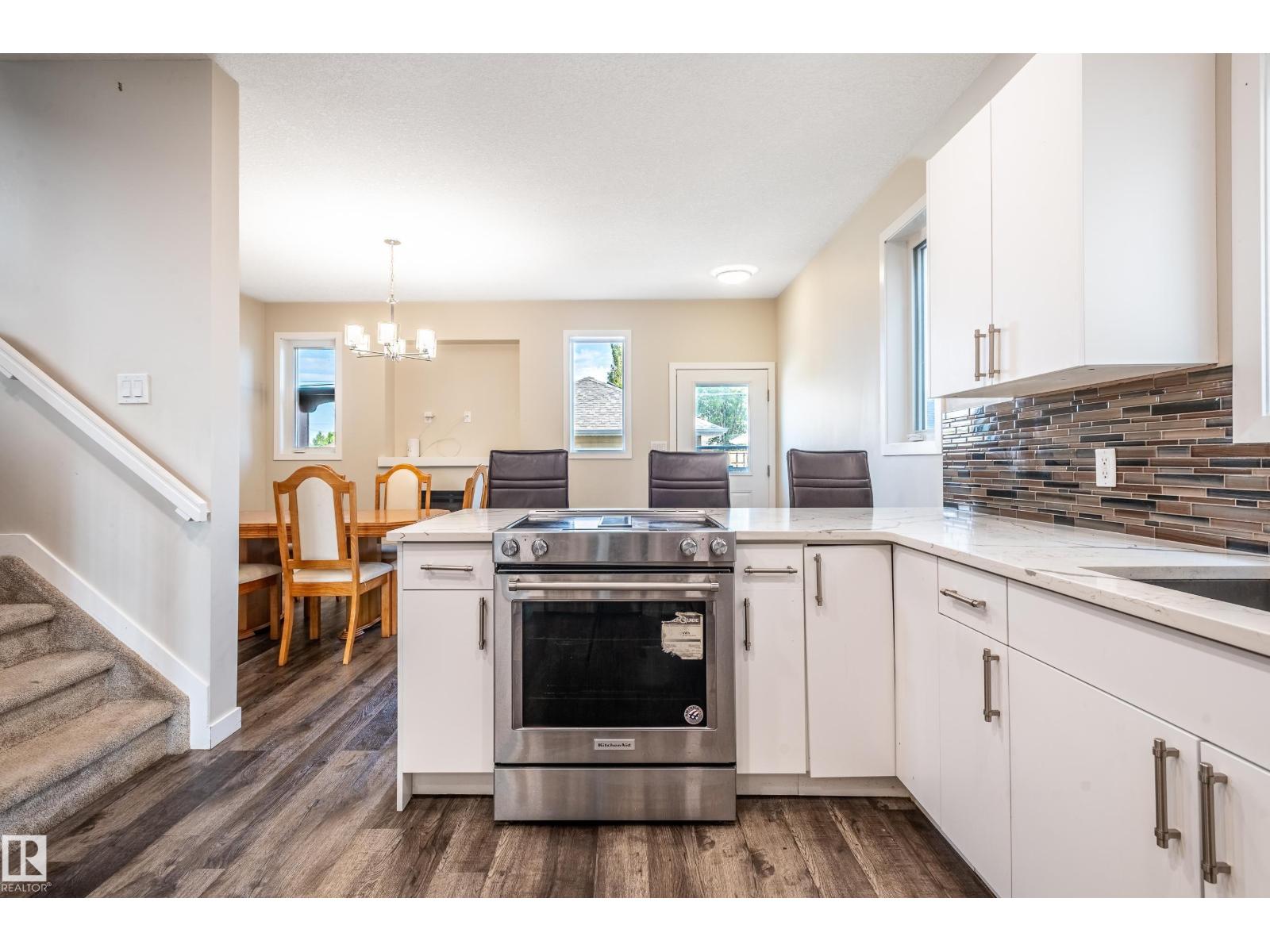 15928 100 Av Nw Property Photo 12