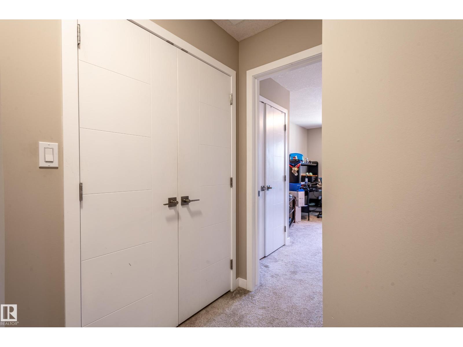 15928 100 Av Nw Property Photo 20
