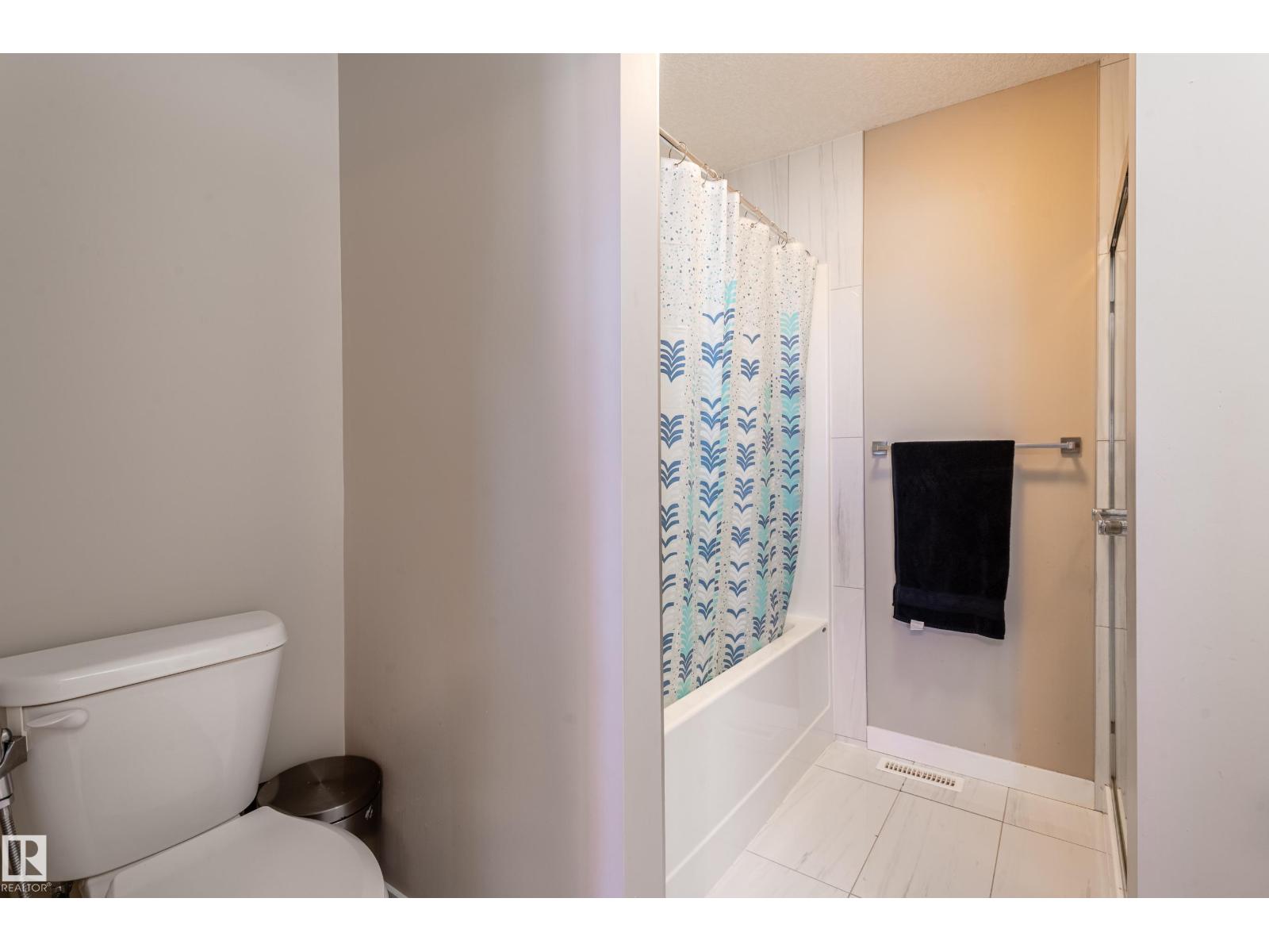 15928 100 Av Nw Property Photo 28
