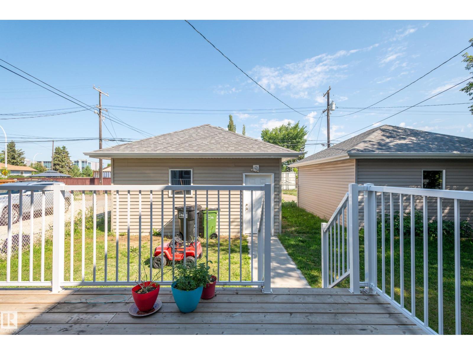 15928 100 Av Nw Property Photo 32