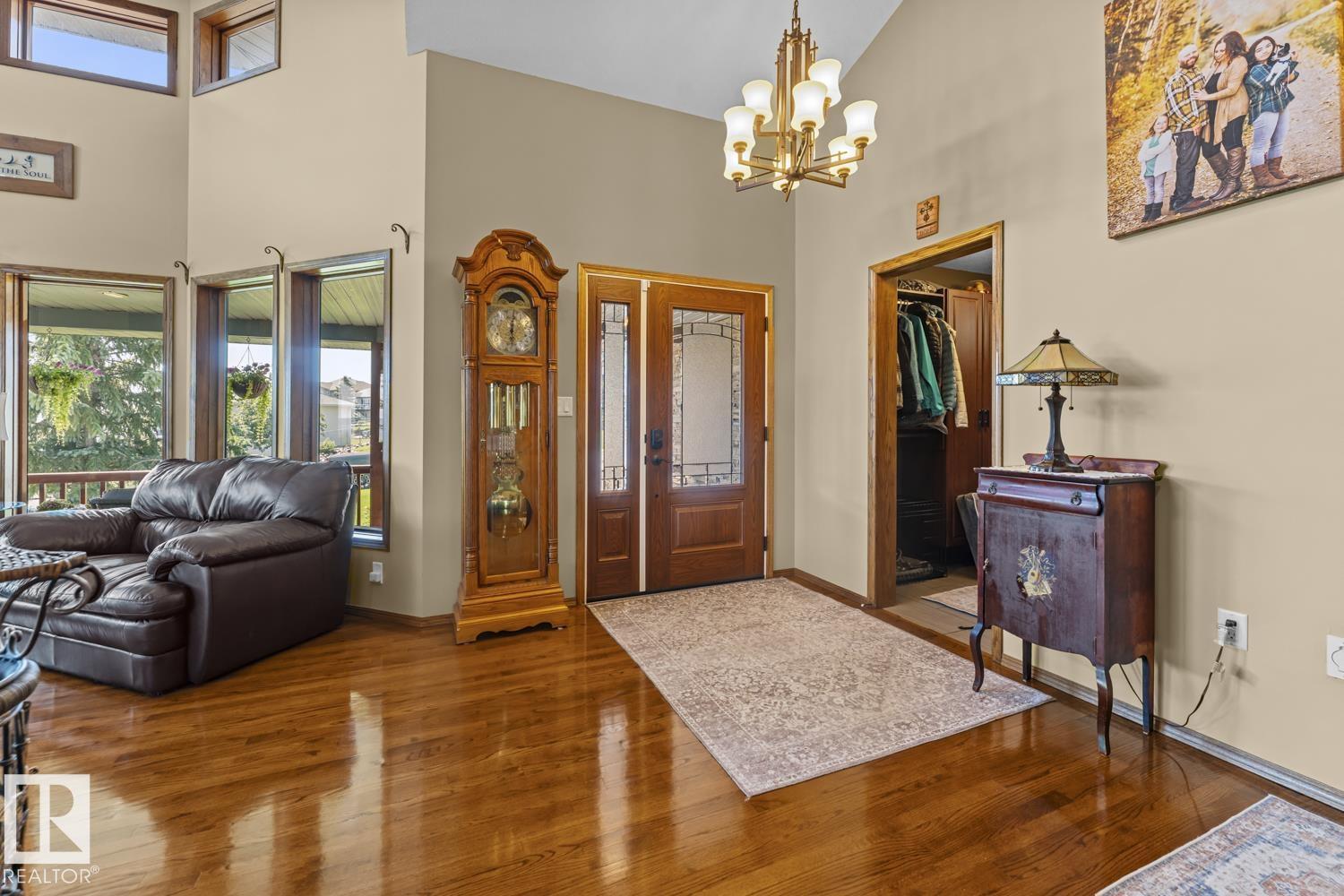 2700 Beach Av Property Photo 9